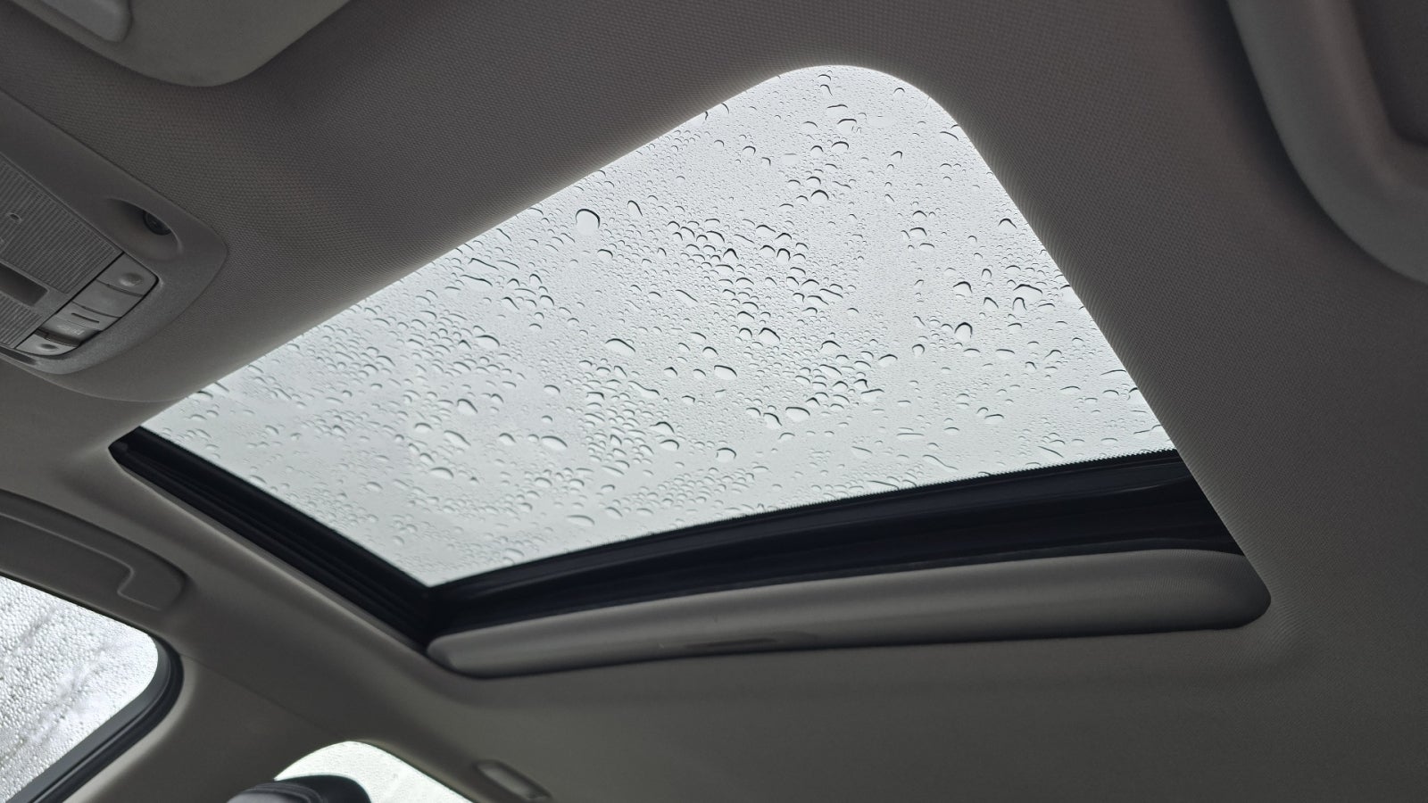 2022 INFINITI Q50 LUXE