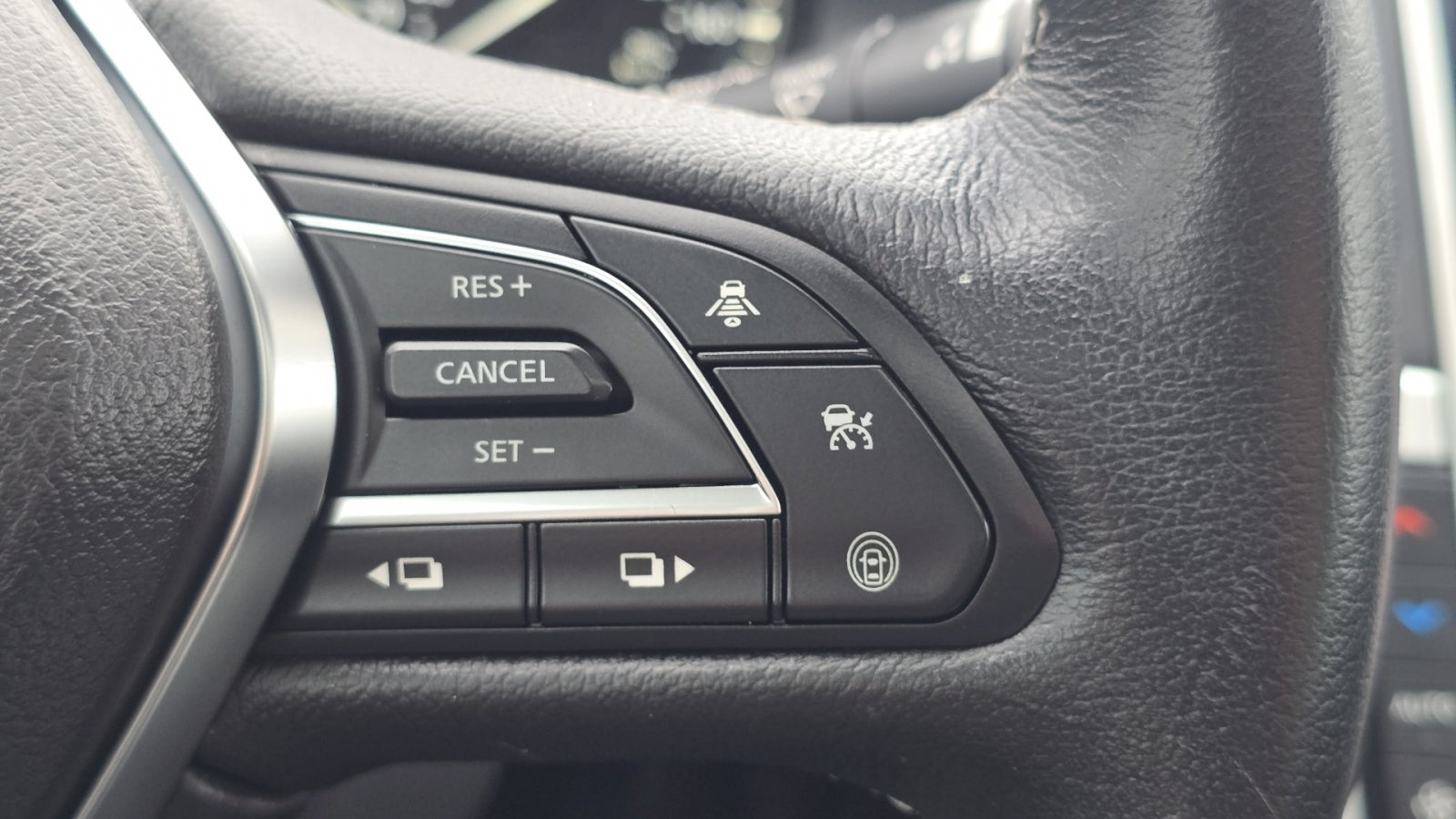 2022 INFINITI Q50 LUXE