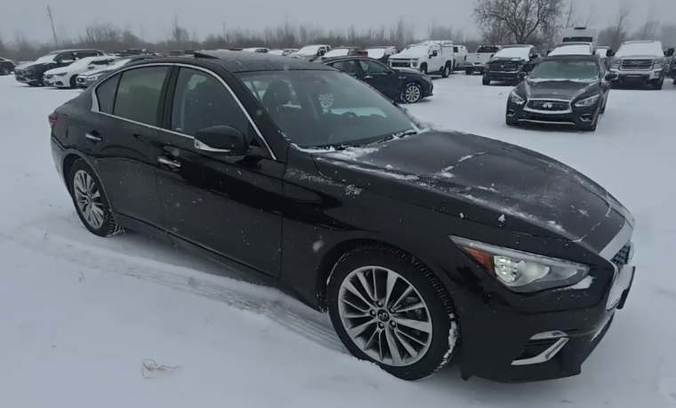 2023 INFINITI Q50 LUXE