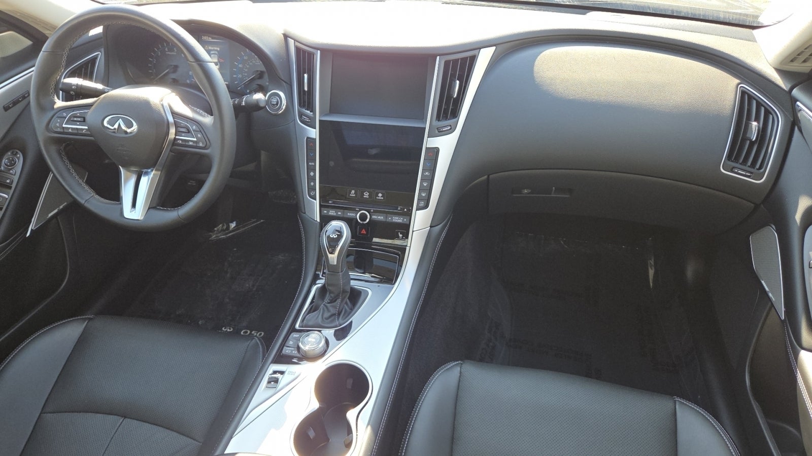 2023 INFINITI Q50 LUXE