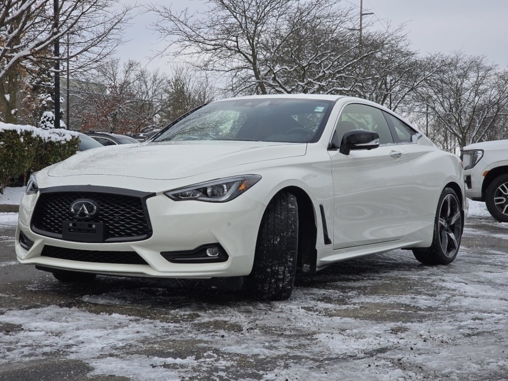 2022 INFINITI Q60 Red Sport 400