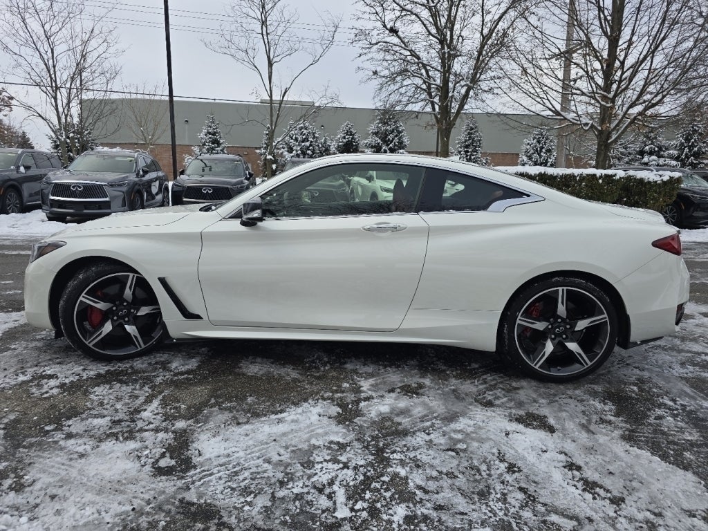 2022 INFINITI Q60 Red Sport 400