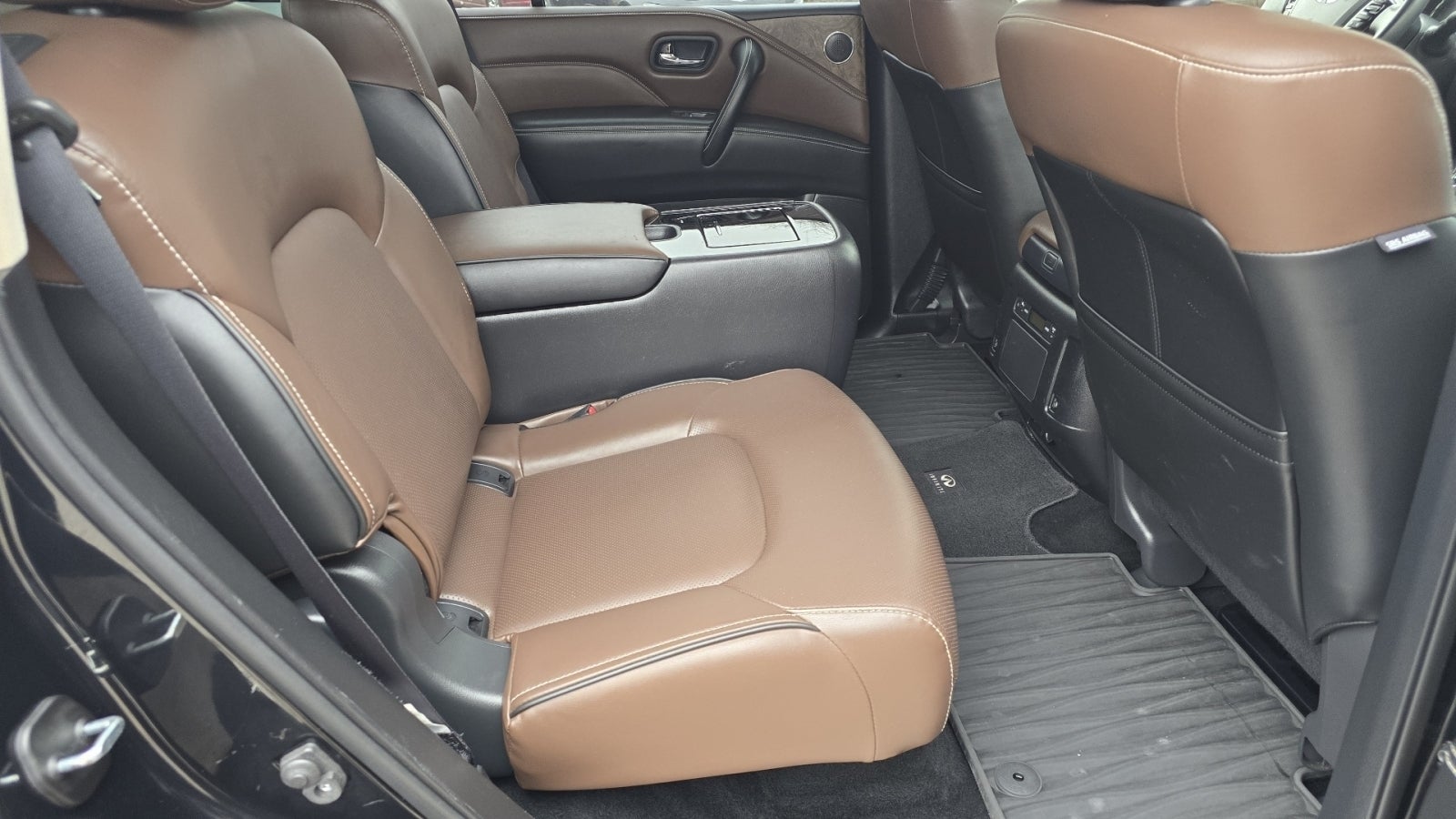 2023 INFINITI QX80 Premium Select