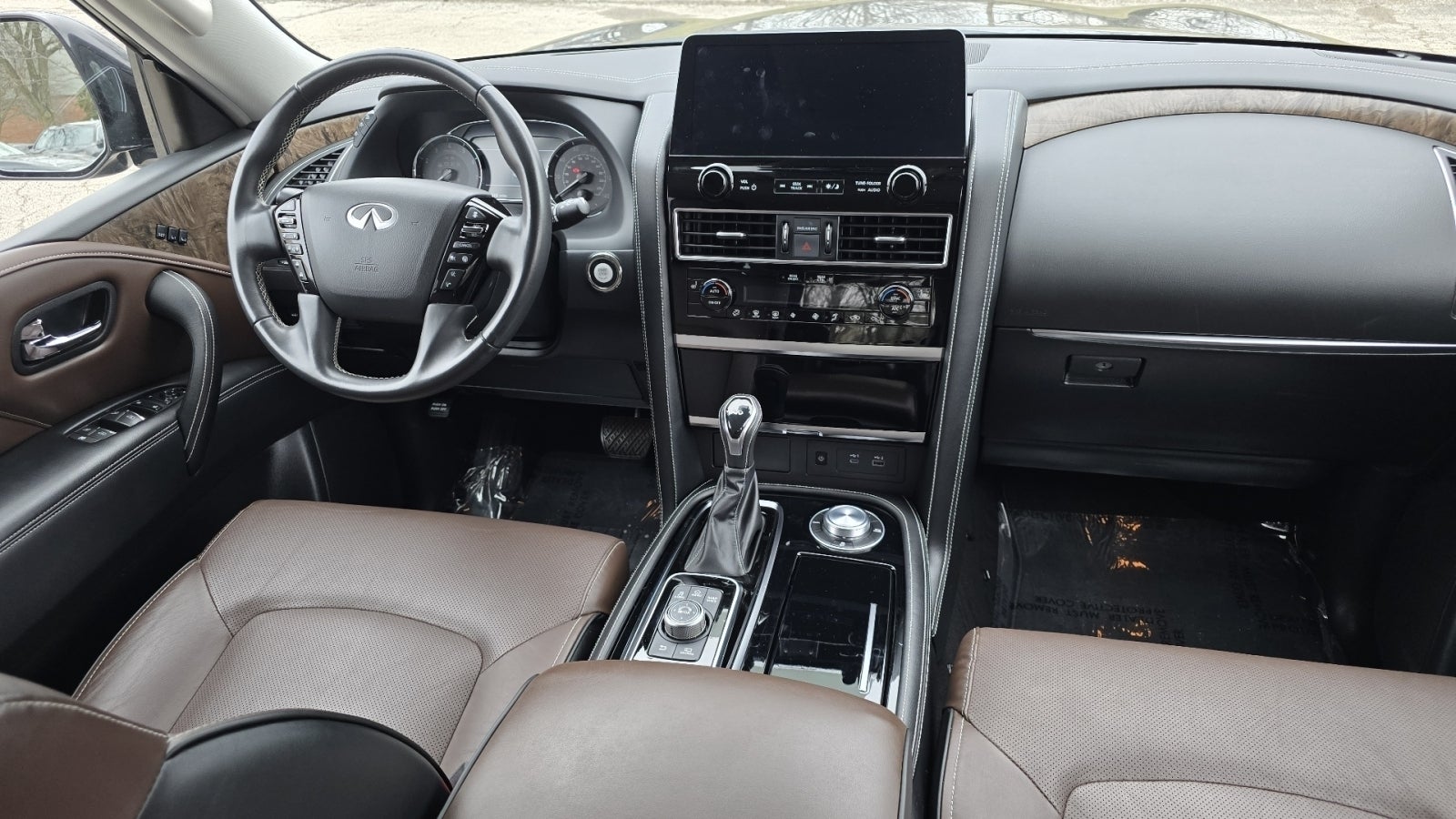 2023 INFINITI QX80 Premium Select