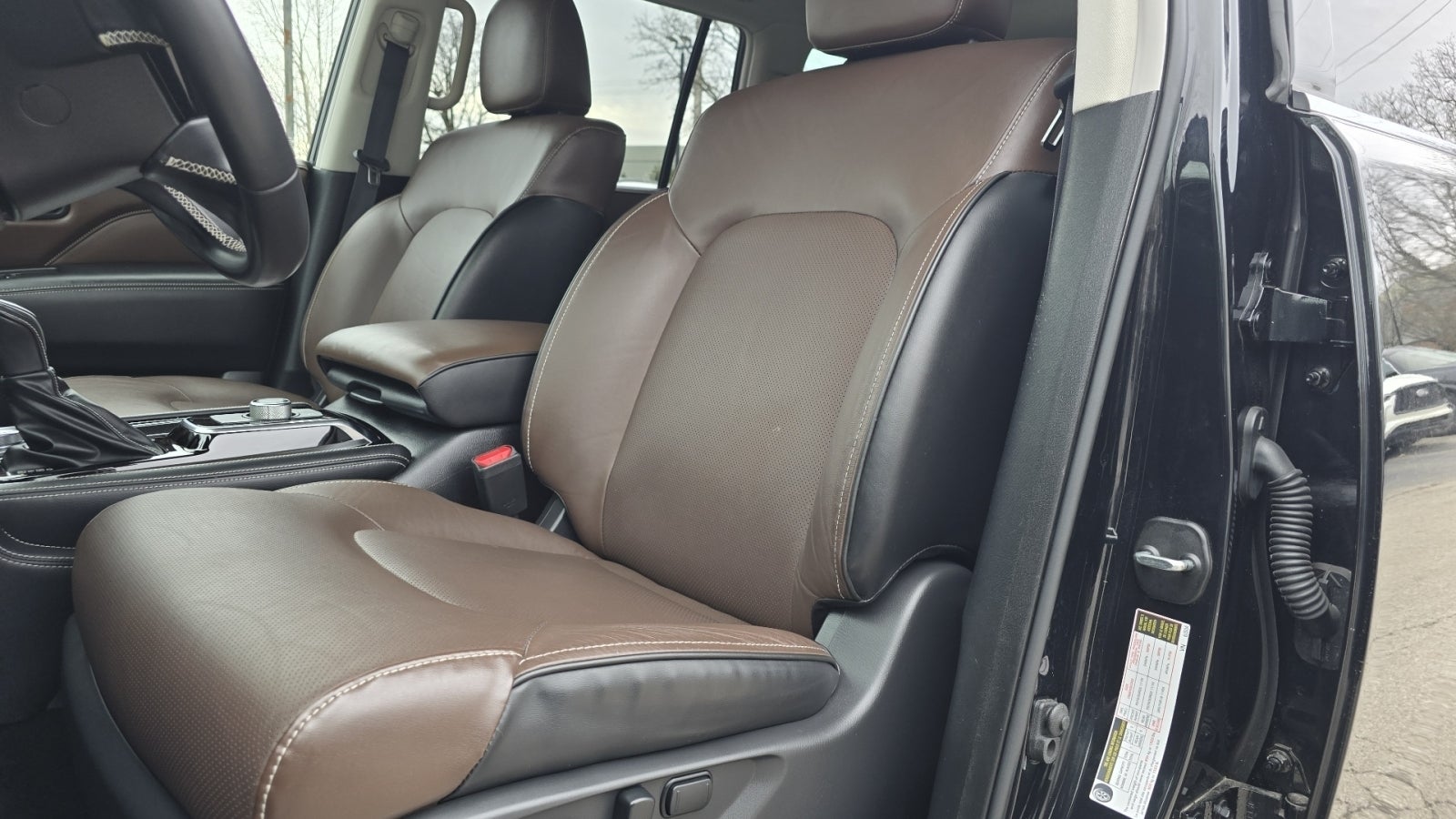 2023 INFINITI QX80 Premium Select