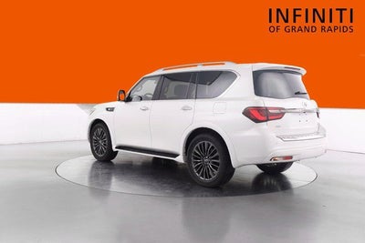 2024 INFINITI QX80 LUXE