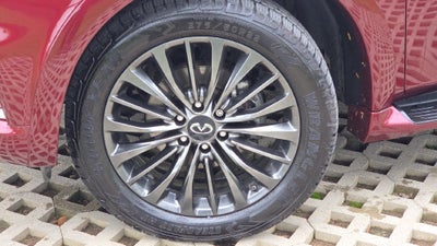2023 INFINITI QX80 Sensory