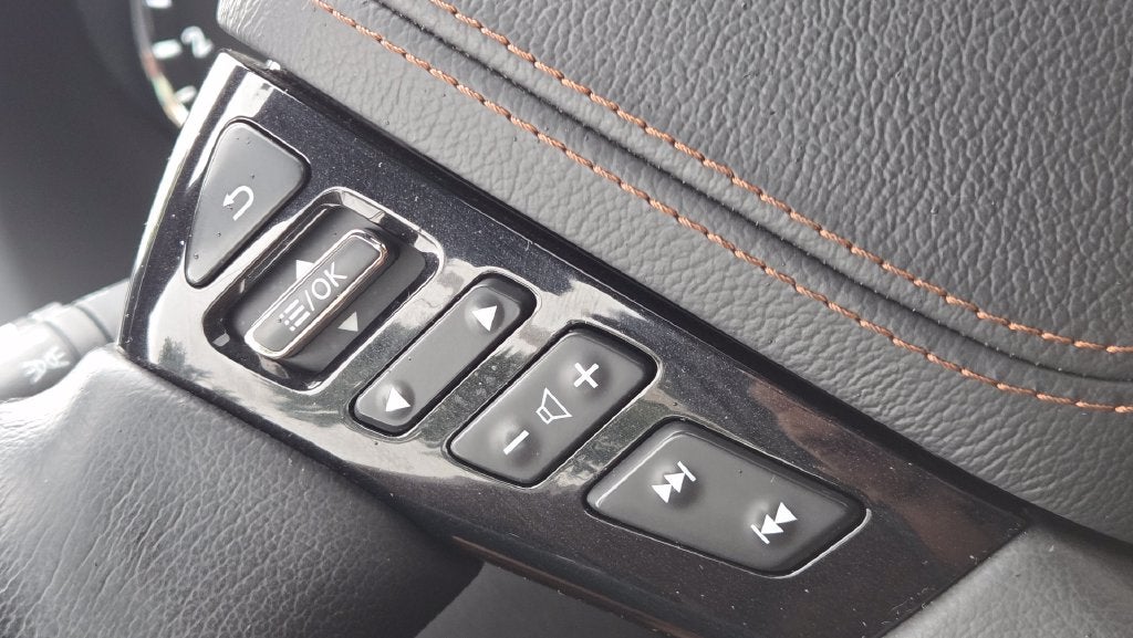 2023 INFINITI QX80 Sensory