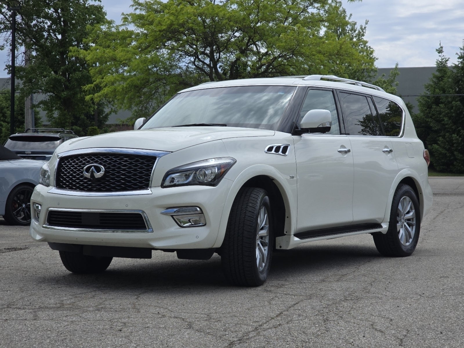 2015 INFINITI QX80 Base