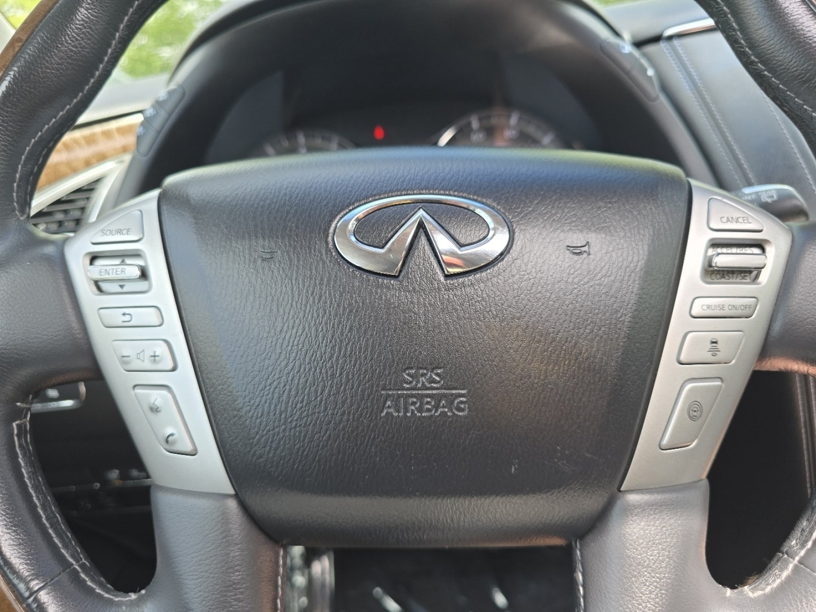 2015 INFINITI QX80 Base