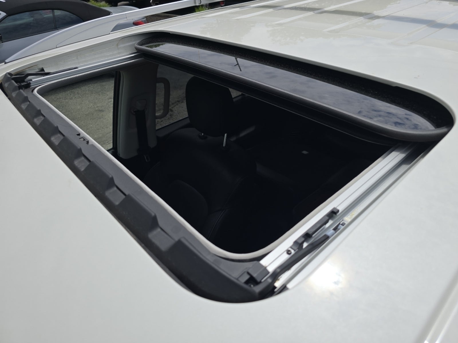 2015 INFINITI QX80 Base