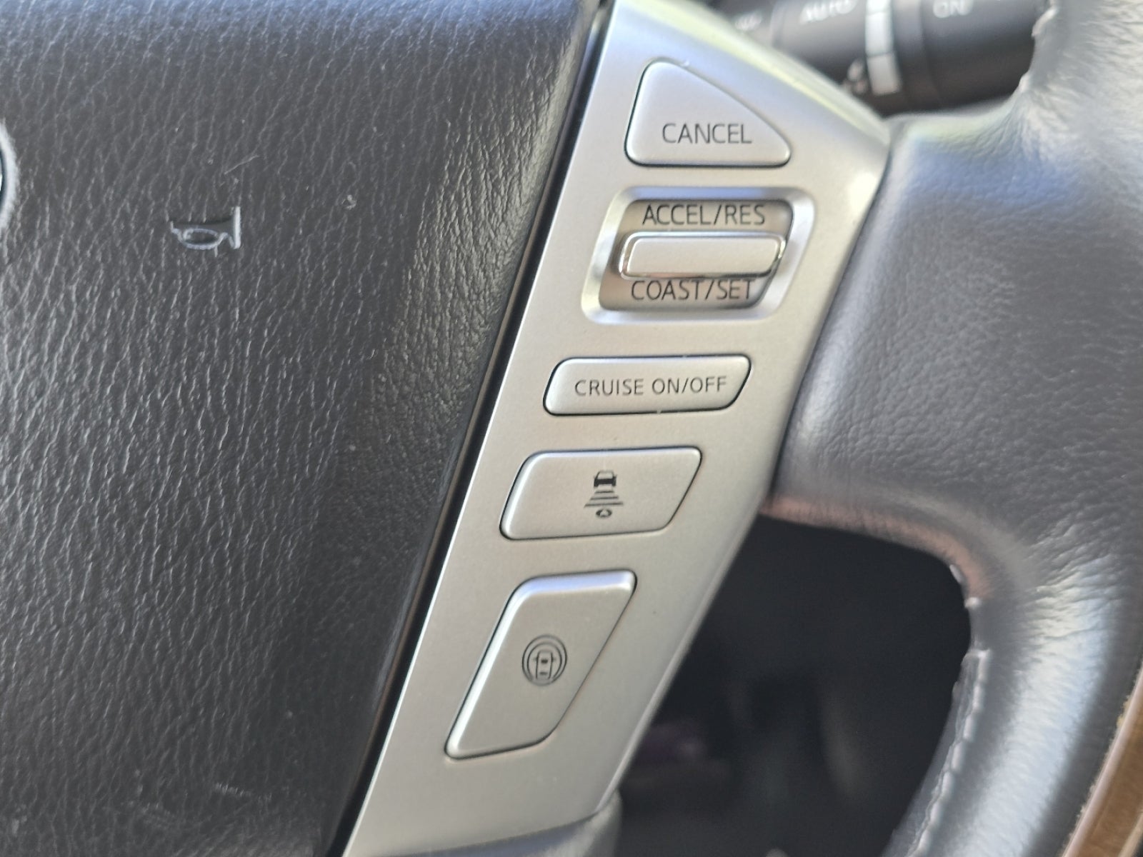 2015 INFINITI QX80 Base