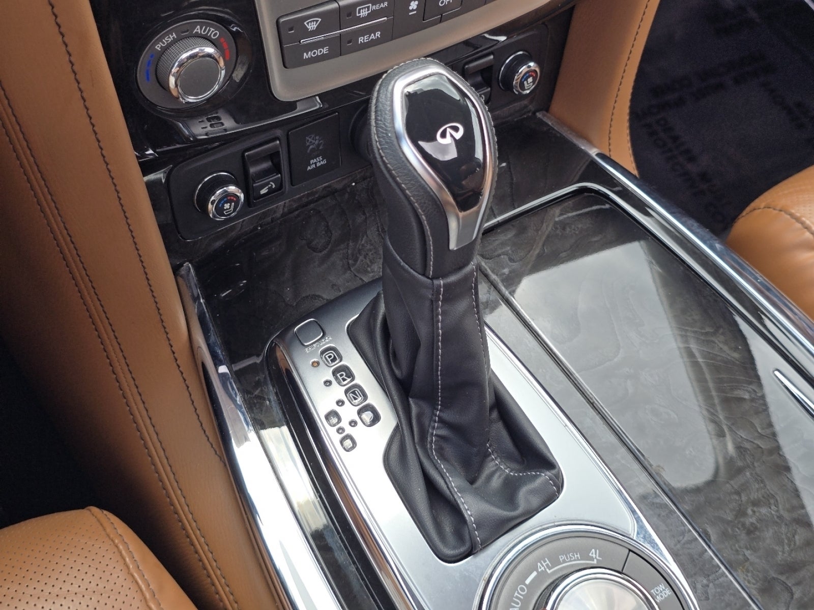 2019 INFINITI QX80 LUXE