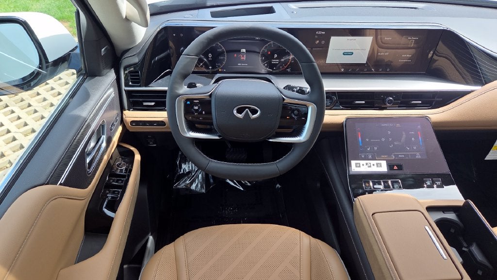 2027 INFINITI QX80 LUXE