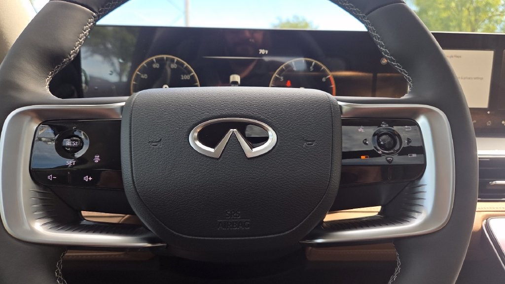 2027 INFINITI QX80 LUXE