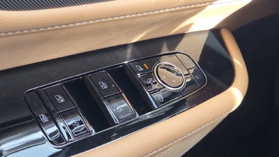 2027 INFINITI QX80 LUXE