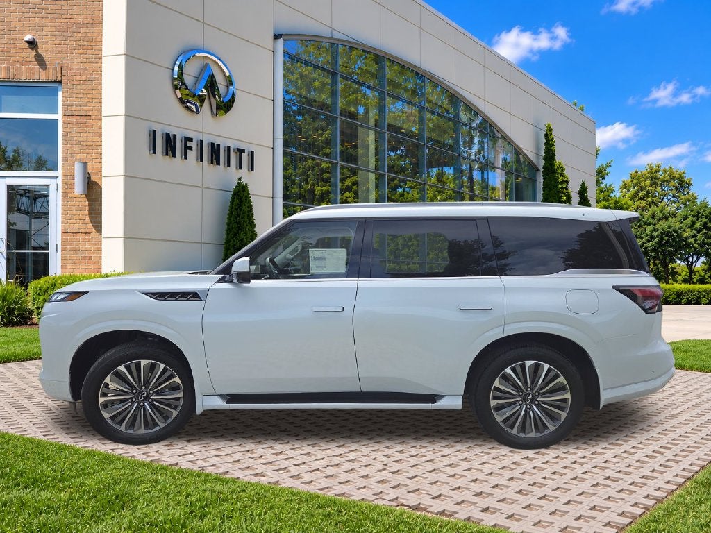 2027 INFINITI QX80 LUXE
