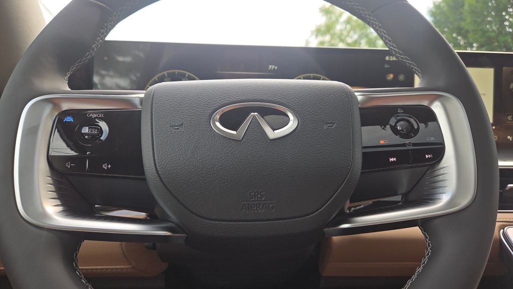 2027 INFINITI QX80 LUXE