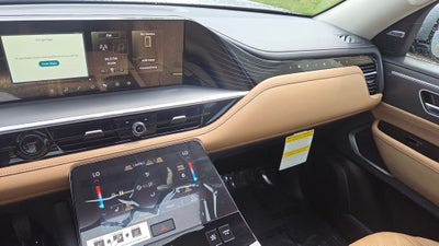 2027 INFINITI QX80 LUXE