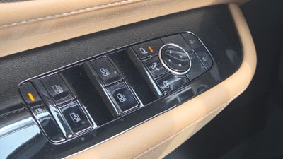 2027 INFINITI QX80 LUXE