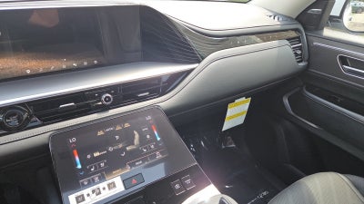 2027 INFINITI QX80 LUXE