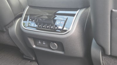 2027 INFINITI QX80 LUXE