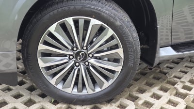 2027 INFINITI QX80 LUXE