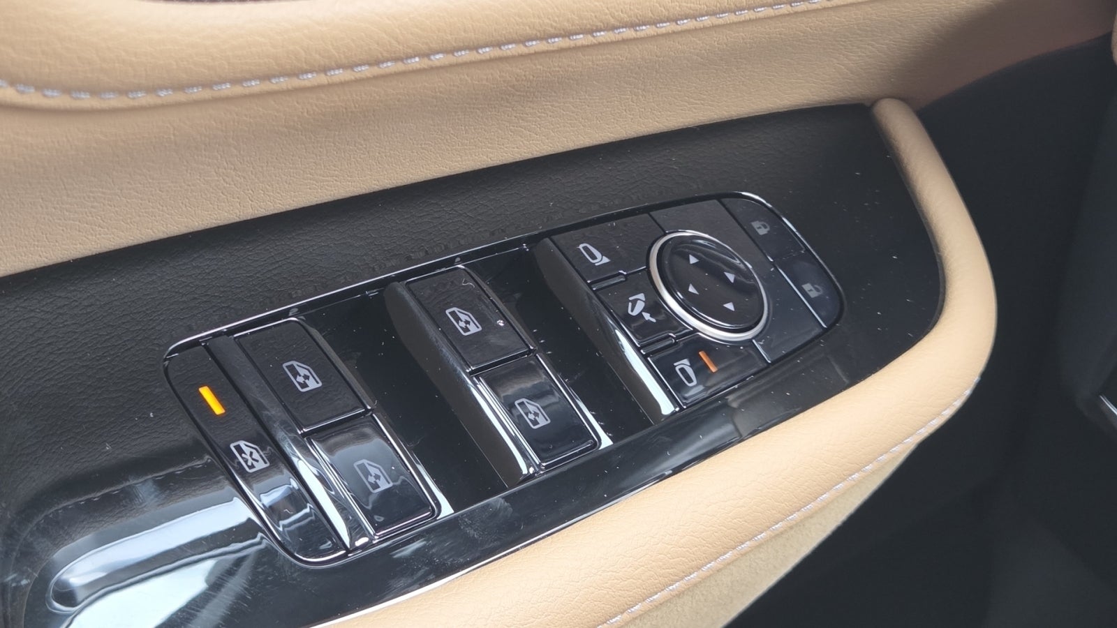 2027 INFINITI QX80 LUXE
