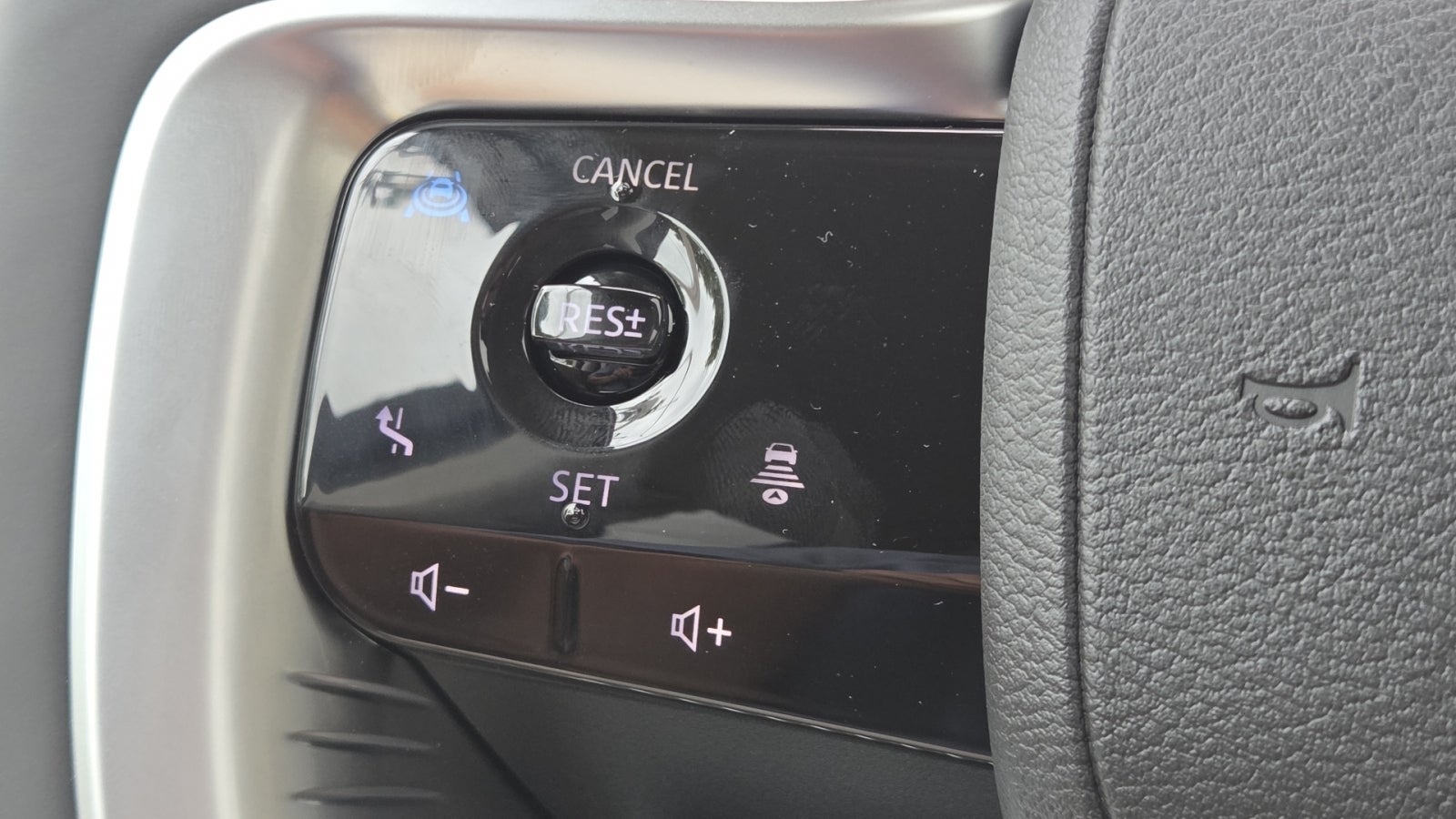 2027 INFINITI QX80 LUXE