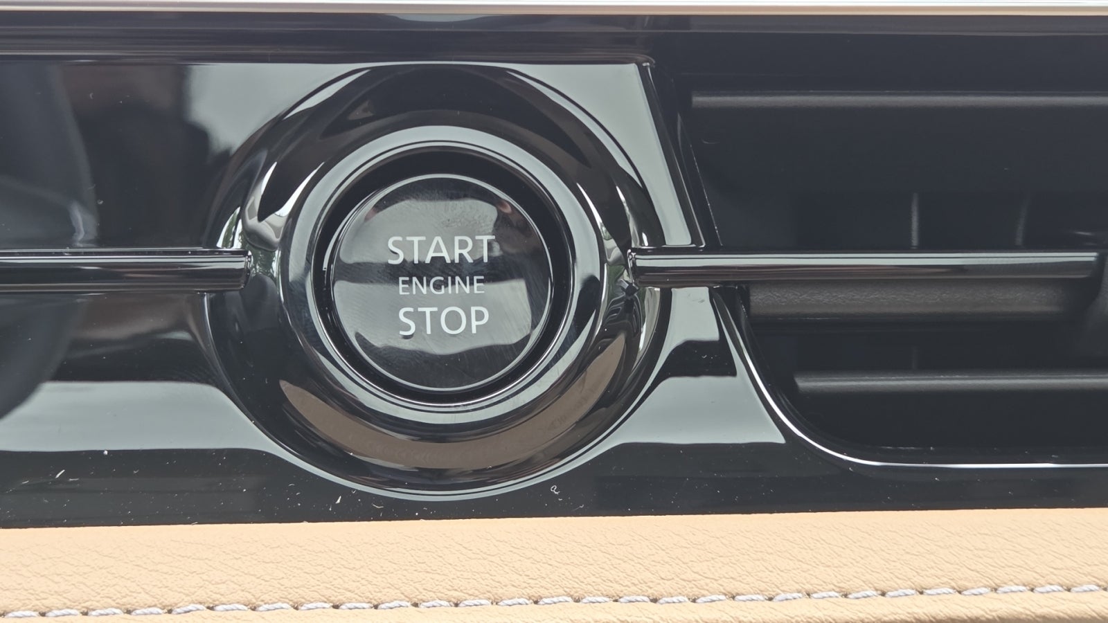 2027 INFINITI QX80 LUXE