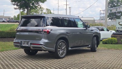 2027 INFINITI QX80 LUXE