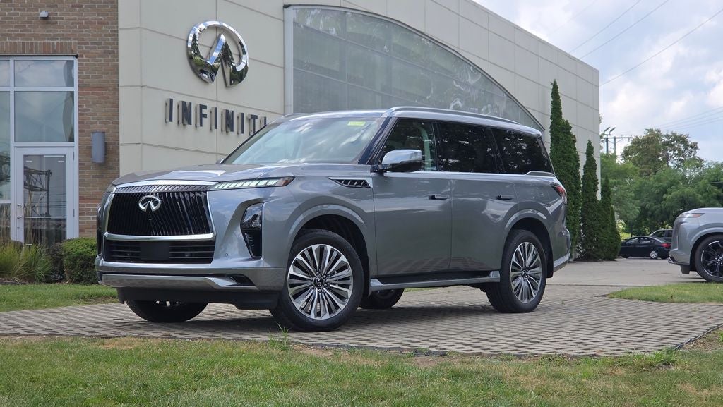 2027 INFINITI QX80 LUXE