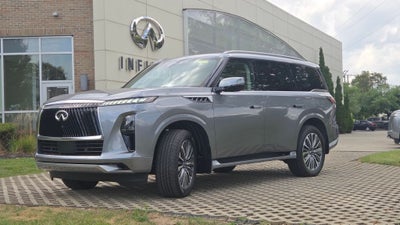 2027 INFINITI QX80 LUXE