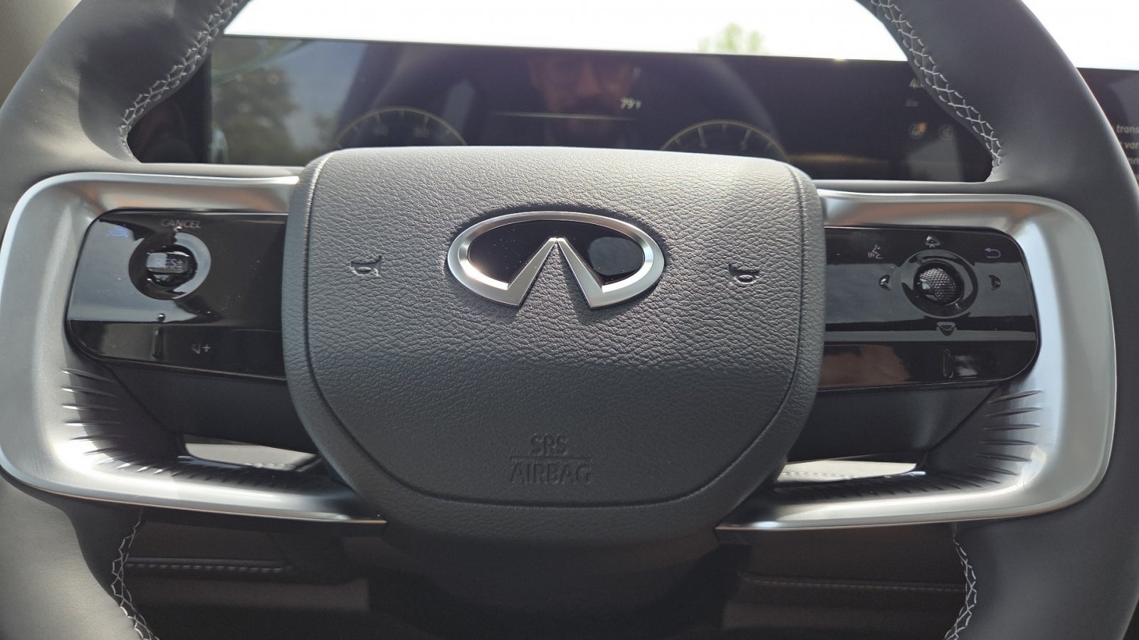 2027 INFINITI QX80 LUXE