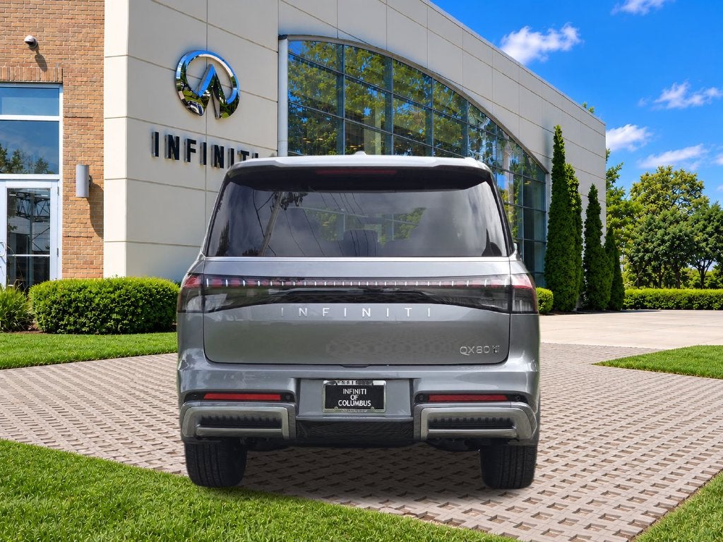 2027 INFINITI QX80 LUXE