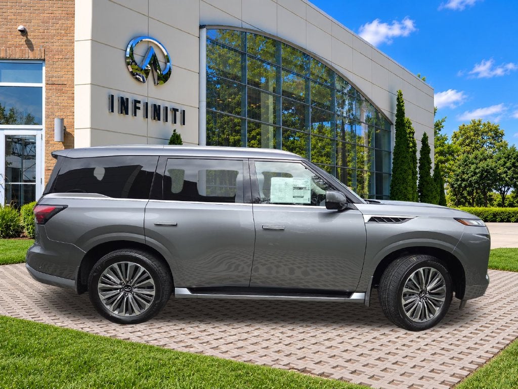 2027 INFINITI QX80 LUXE