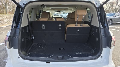 2026 INFINITI QX80 LUXE