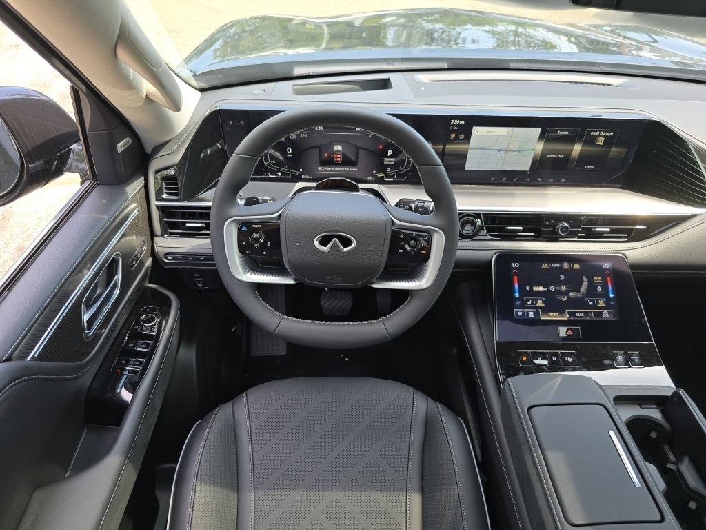 2025 INFINITI QX80 LUXE