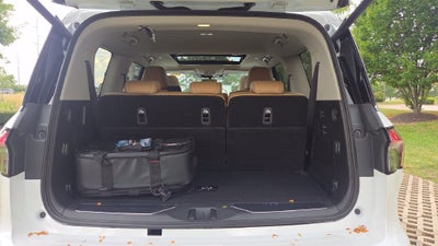 2027 INFINITI QX80 LUXE