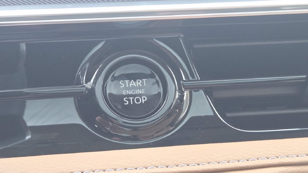 2027 INFINITI QX80 LUXE