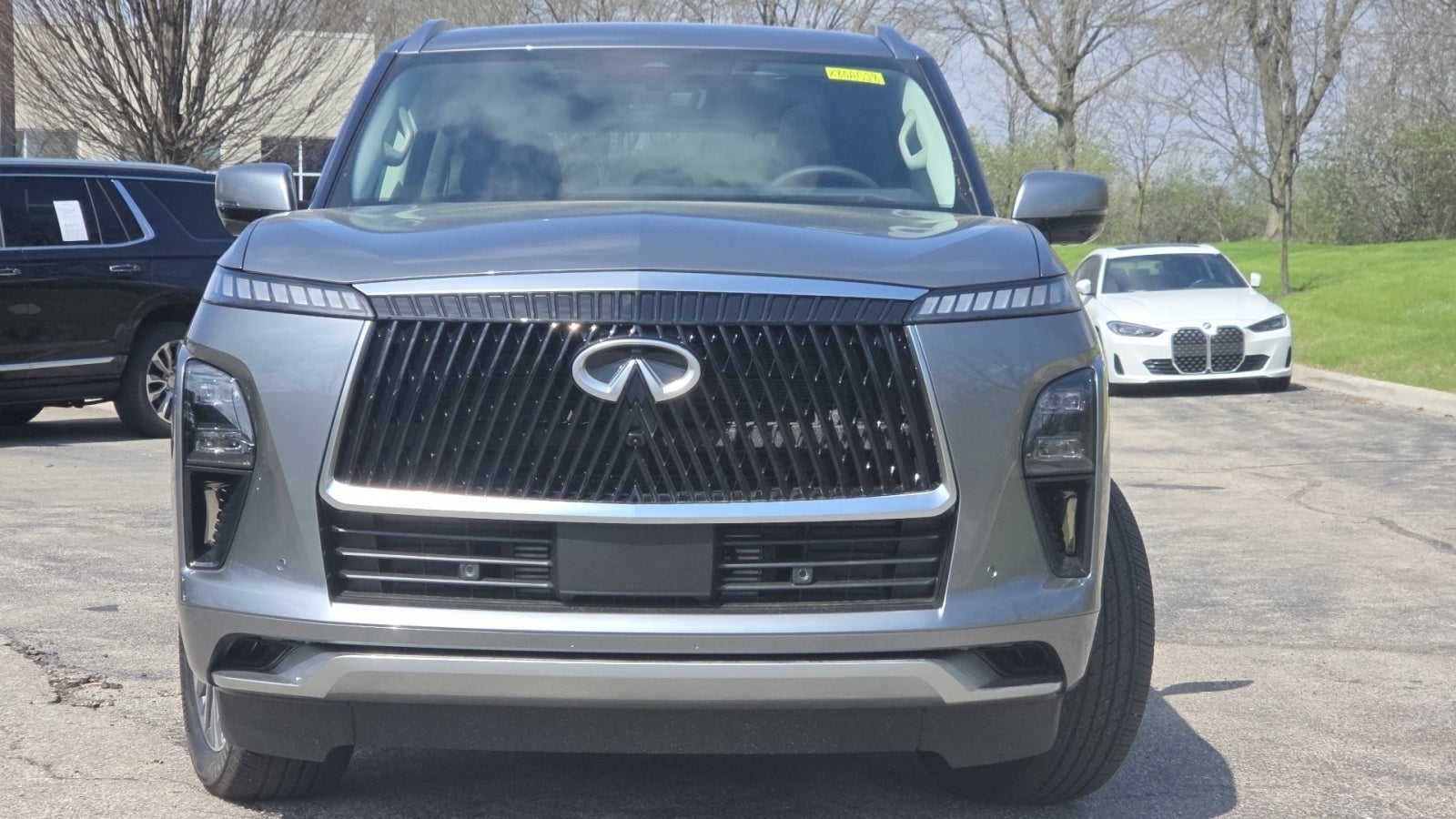 2026 INFINITI QX80 LUXE