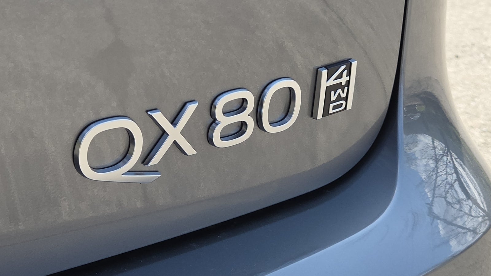 2026 INFINITI QX80 LUXE