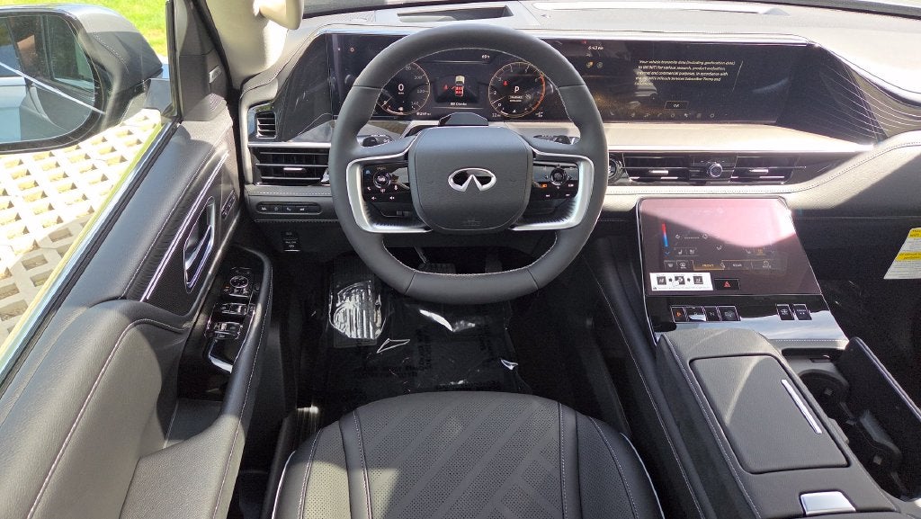 2027 INFINITI QX80 LUXE
