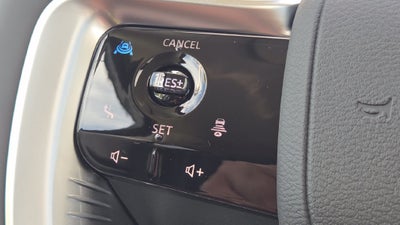 2027 INFINITI QX80 LUXE