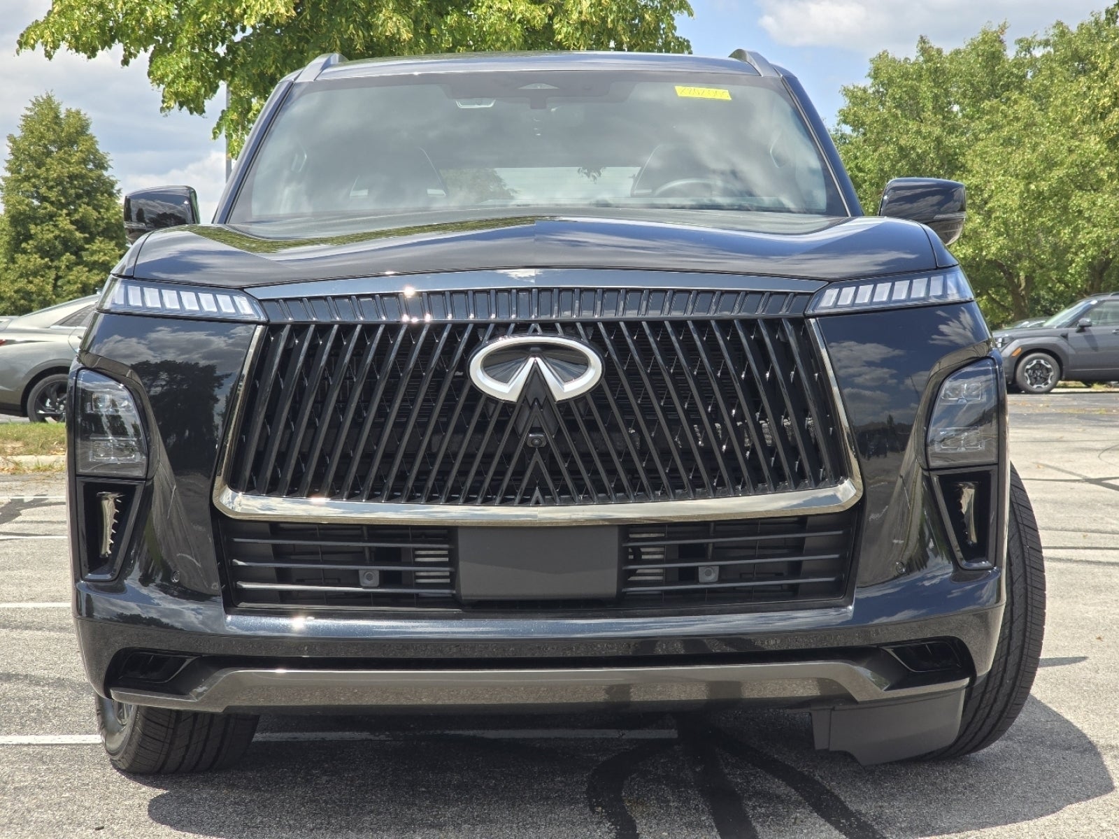 2027 INFINITI QX80 AUTOGRAPH