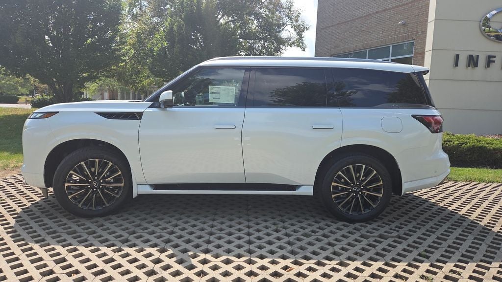 2027 INFINITI QX80 AUTOGRAPH