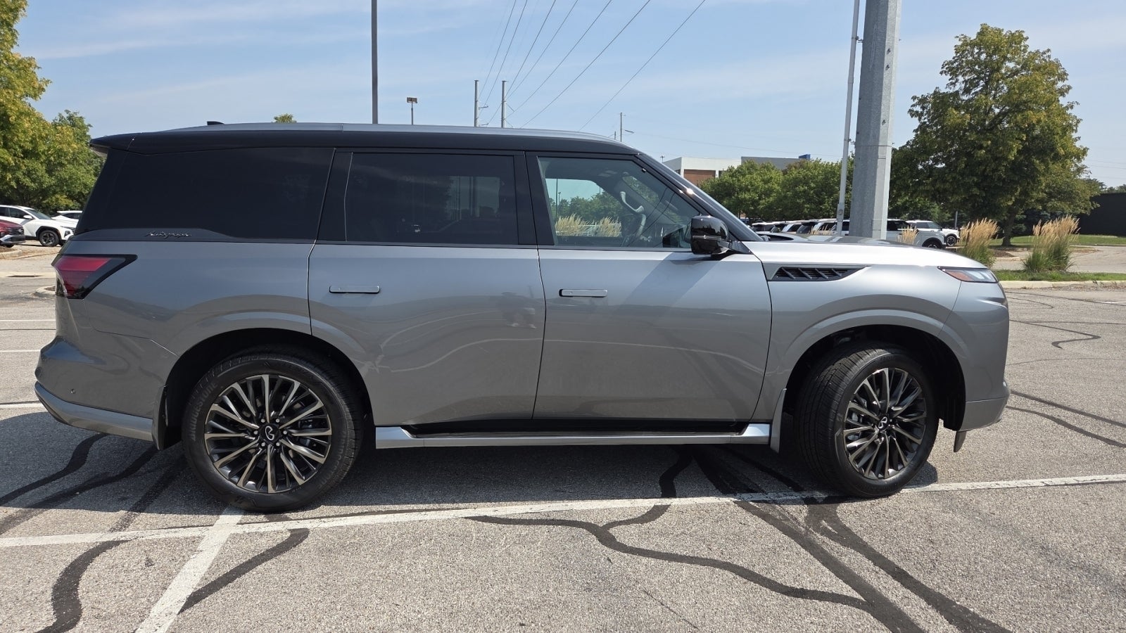 2027 INFINITI QX80 AUTOGRAPH