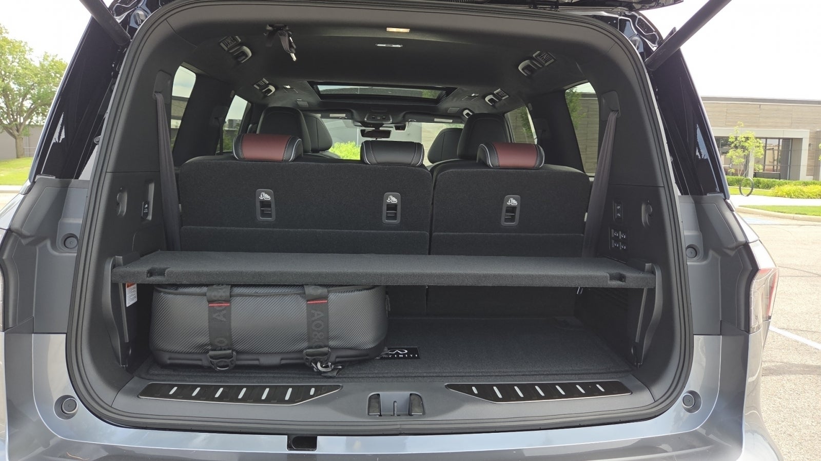 2027 INFINITI QX80 AUTOGRAPH
