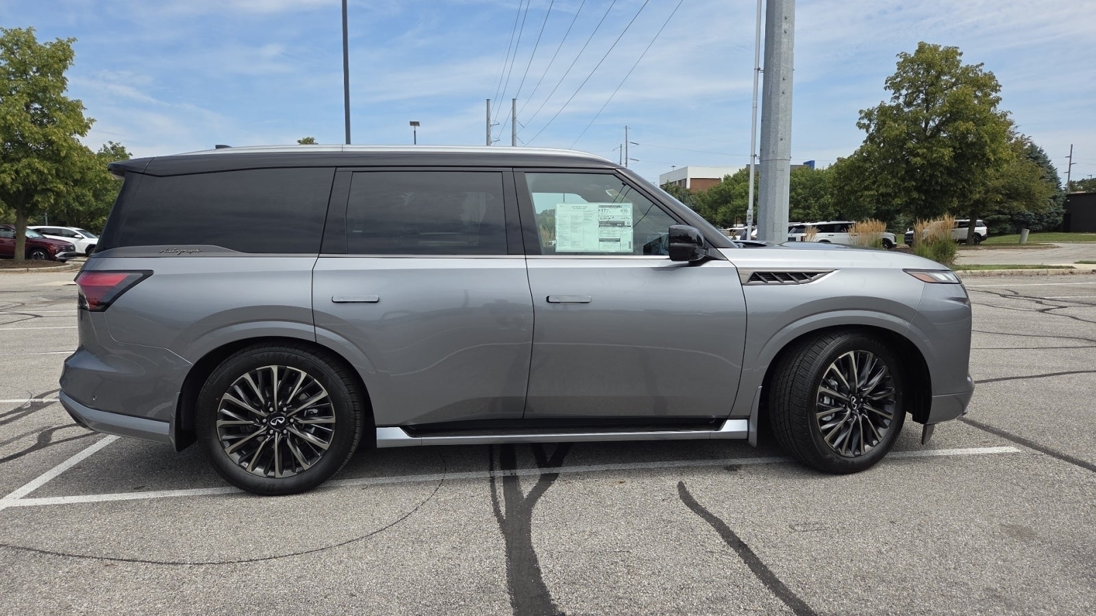 2027 INFINITI QX80 AUTOGRAPH