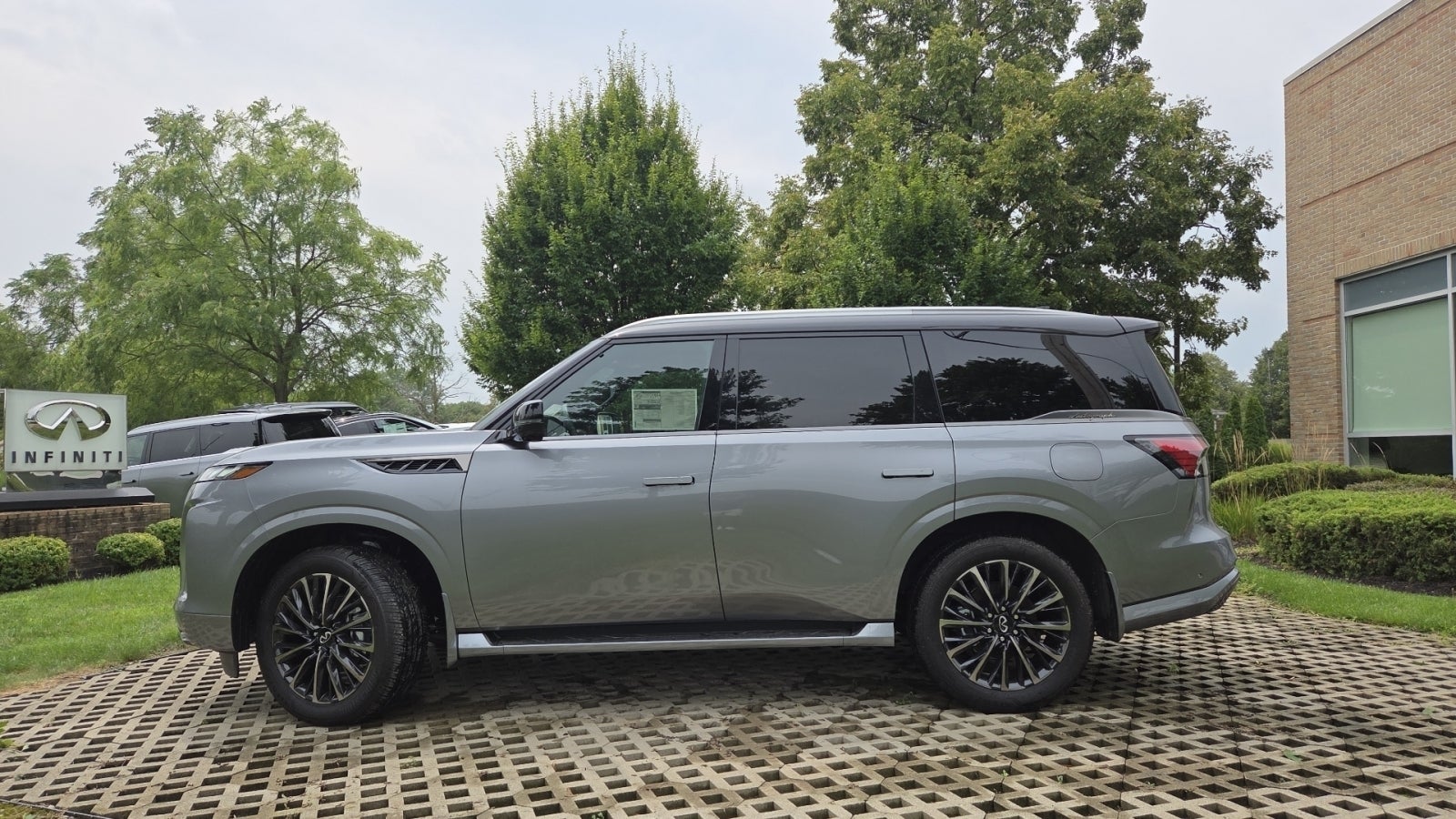 2026 INFINITI QX80 AUTOGRAPH